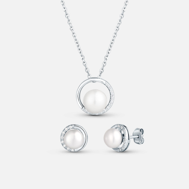 Jemná sada stříbrných šperků s perlou