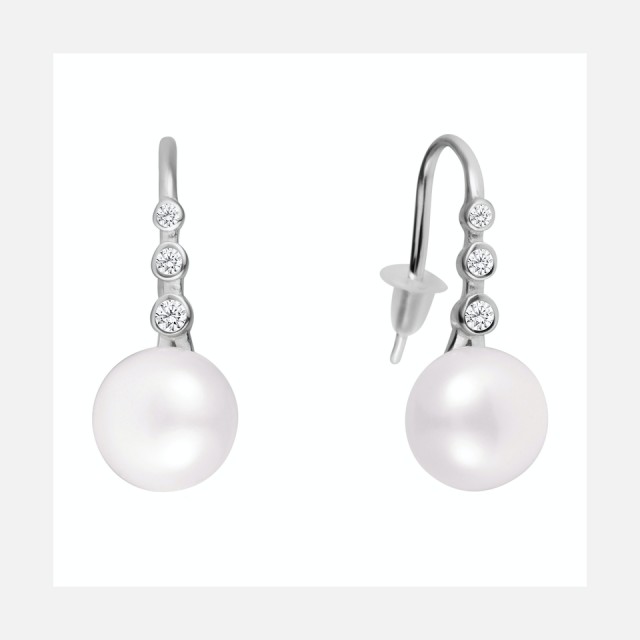 Pearl earrings with crystals